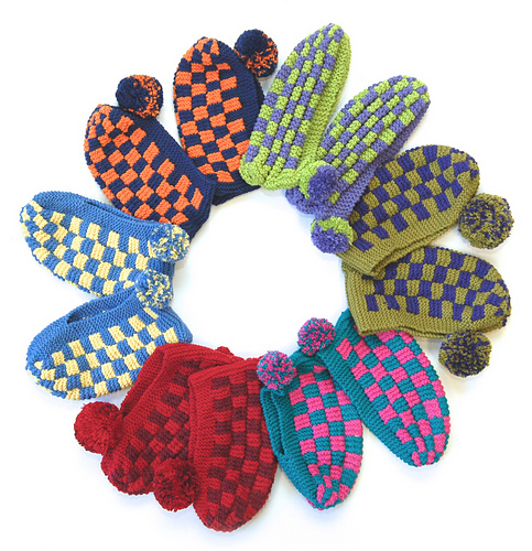 Cushy Checked Slippers photo 4