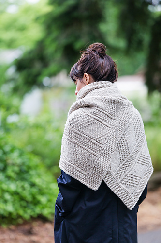 Ravelry: Wallace pattern by Julie Hoover