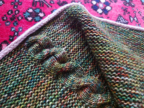 MIDLINE Triangle Shawl photo 4