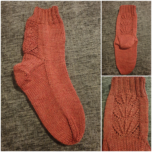 Ravelry: Shell Sock pattern by Antonia Stonell