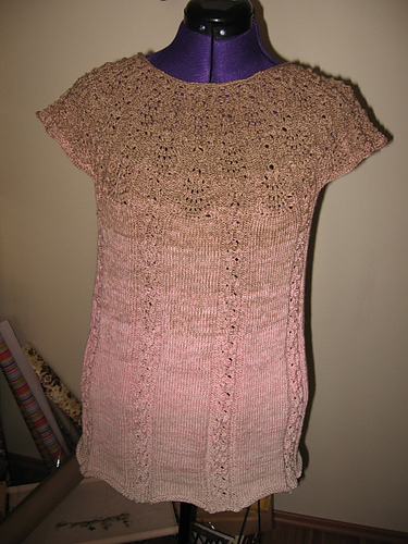 p.104 Round-yoke Pullover 다른 모습 1