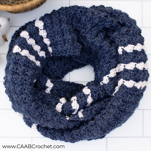 Ravelry Blanket Stitch Scarf pattern by Esther Thompson