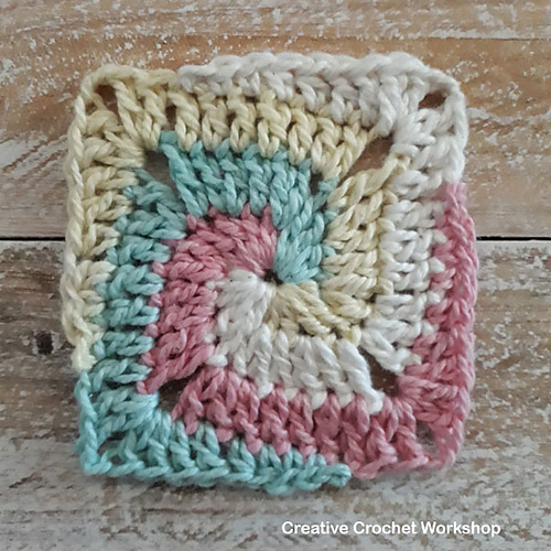 Ravelry: Rainbow Swirl Mini Square pattern by Joanita Theron