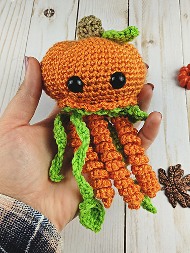 Gresskar-sjøanemone - Storybook Crochet