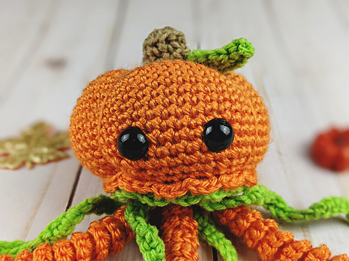 Gresskar-sjøanemone - Storybook Crochet