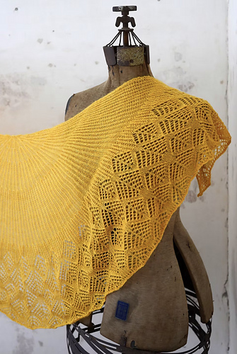 Lumiere Shawl