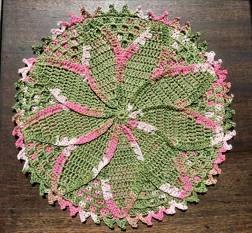 Nine Petal Daisy Potholder photo 4