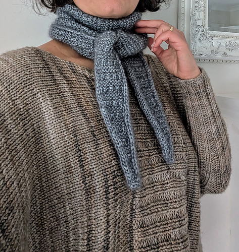 Knit Bit Mini Scarf