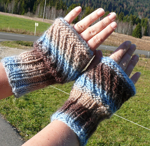 Hat Cowl and Mitts Niord photo 6