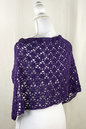 Crown Capelet photo 3
