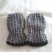 Thumbless Baby Mitts pattern 