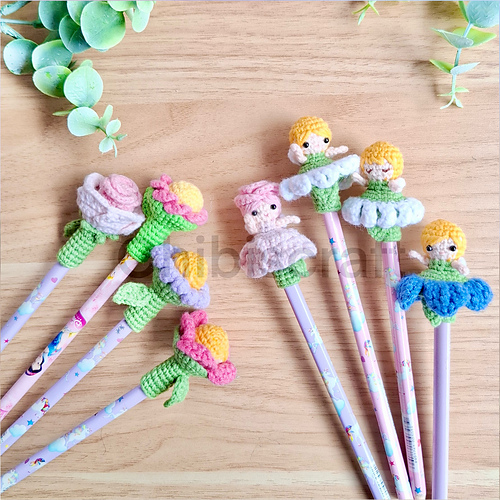 Reversible flower pencil topper