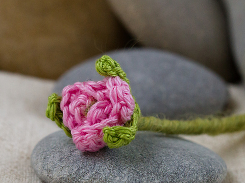 Ravelry: Small Crochet Rose pattern by Carmen Rosemann