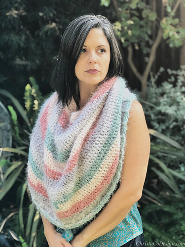 Latte Capelet Cowl photo 1