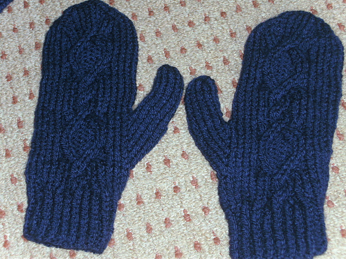 Cable Hat, Mittens, Scarf and Socks photo 4