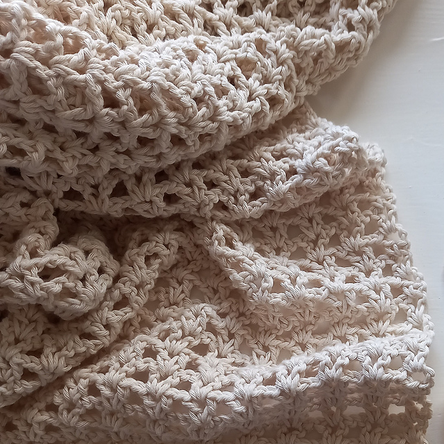 Ravelry Harvest Blanket pattern by Clare Blowers