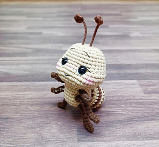 Ravelry: Ant keychain pattern by Lan Tran
