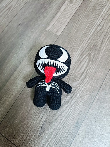 Venom nøkkelknippe - Lan Tran