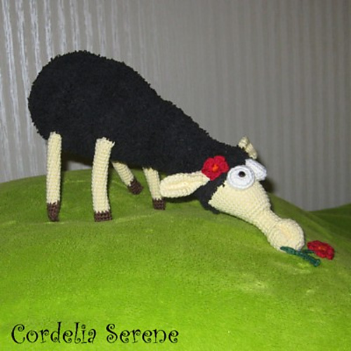 082 Dolly the sheep Amigurumi fluffy toy photo 8