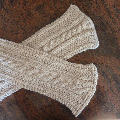 Ravelry: Heather's Cable Scarf pattern by Cornish Knitter