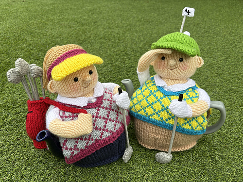 Golfer tea cosy