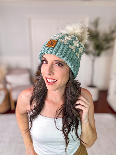 Diamond Granny Stitch Crochet Hat photo 5