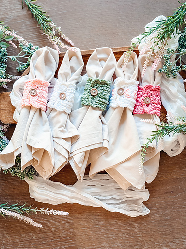 Wheat Stitch™ Scalloped Napkin Ring