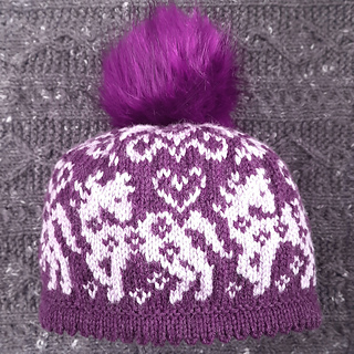 Prancing Ponies Large Hat with Picot Edge