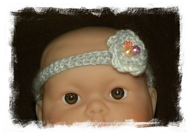 Ravelry: Easy Newborn Headband with Flower pattern by KeriAnne Zimmerman