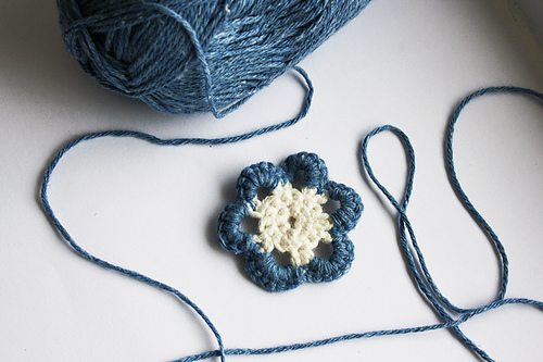 Two Tone Scraps Flower photo 2