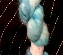 Threaded Embrace suri