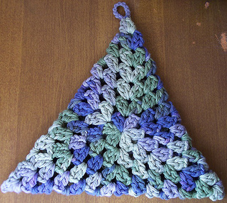 Ravelry: Triangle Hot Pad pattern by Julee Fort
