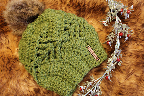 Ravelry: Pinetree Hat pattern by Viktoria Gogolak
