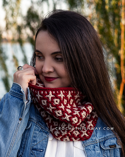 Let It Snow Cowl photo 4