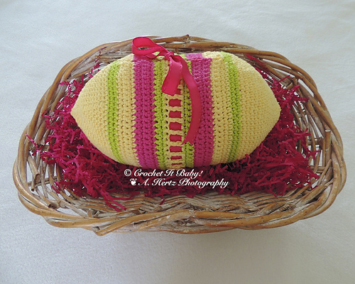 Ravelry: Easter Egg Gift Basket pattern by Crochet It Baby