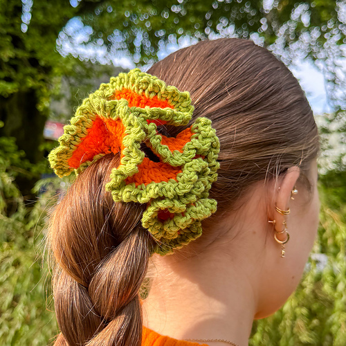 Chunky Crochet Scrunchie – Two Sizes