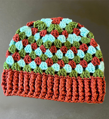 Continuous Granny beanie