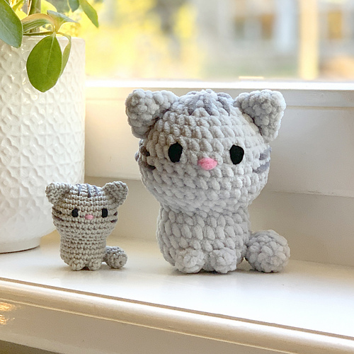 Lily the Cat Amigurumi photo 2