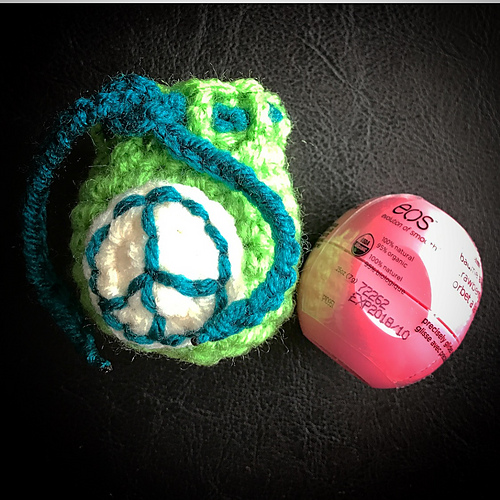 EOS Lip Balm Pouch photo 1