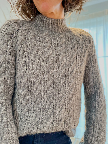 Ravelry: Ginger Sweater pattern by Dorothy Offeciers