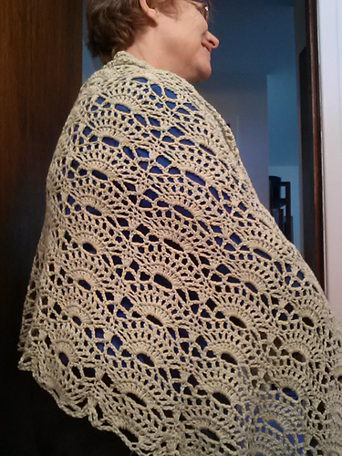 Fans in a Row Shawl photo 10