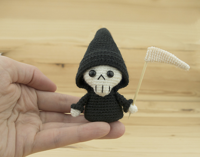 Ravelry: Grim Reaper Miniature Doll pattern by Darya Alexandrovna