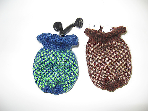 Simply Stranded Earbud Pouch photo 1