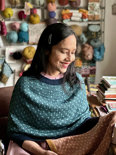 Millefleur Petite Poncho - Dee Hardwicke