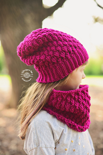 Raspberry Beanie & Cowl photo 2