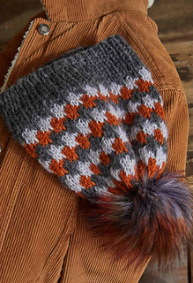 Lana Grossa Brigitte No. 2  in Schiefer (Fb 24), Silbergrau (Fb 13) und
Zimtorange (Fb 32)