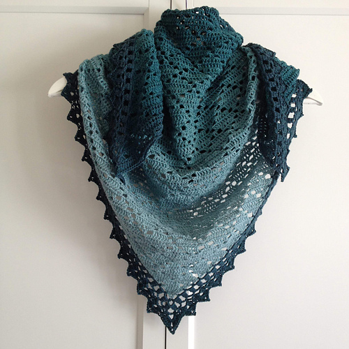 Dusty diamond shawl photo 4