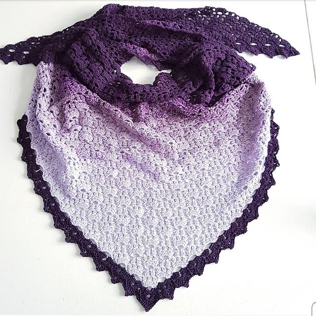 Ravelry: Bramble coctail shawl pattern by Titti Stenke