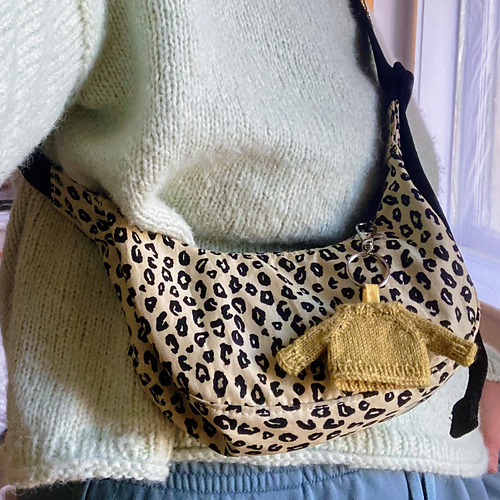 Sweater Bag Charm photo 3