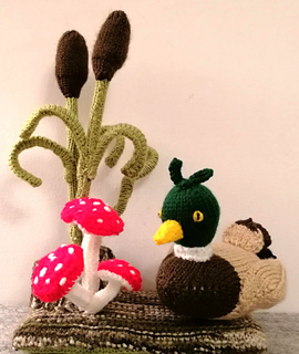 KNITTING PATTERN BY ELAINE ECDESIGNS